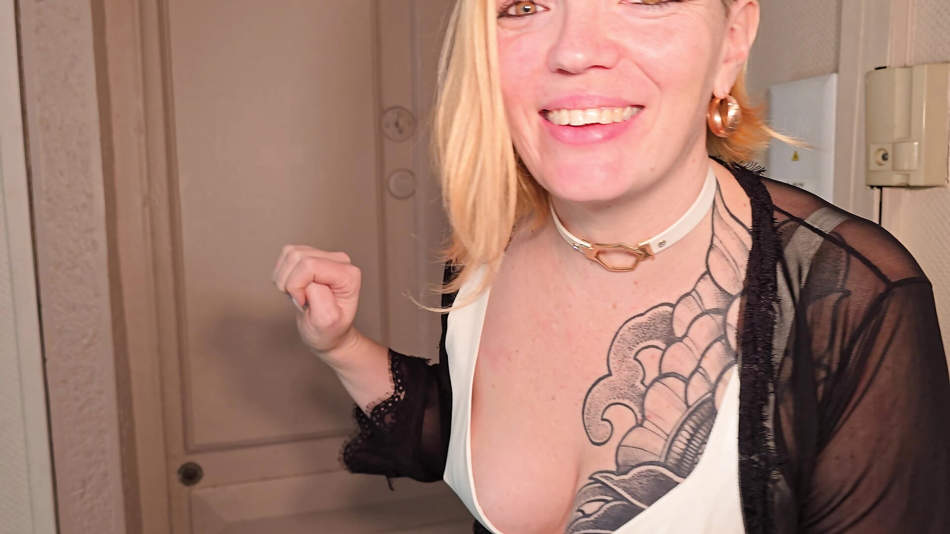 Teaser duo lesbien avec Marghot - vidéo du modèle de showcams callmelouve