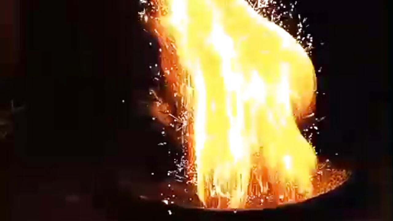 Gene Simmons 😲 - MirandaHaguen adlı kamera modelinin videosu