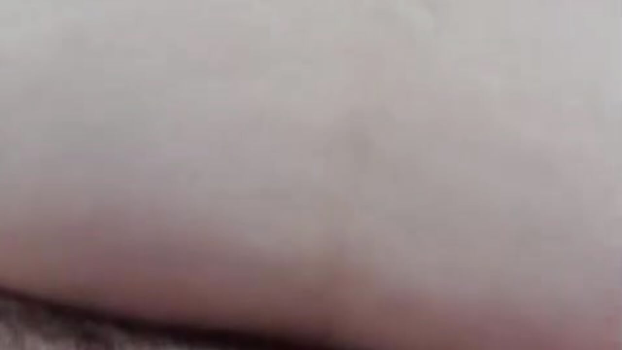 MY HAIRY PUSSY AND MY GIANT TITS ON TOP OF YOU...😍 - vidéo du modèle de showcams mollieblue69