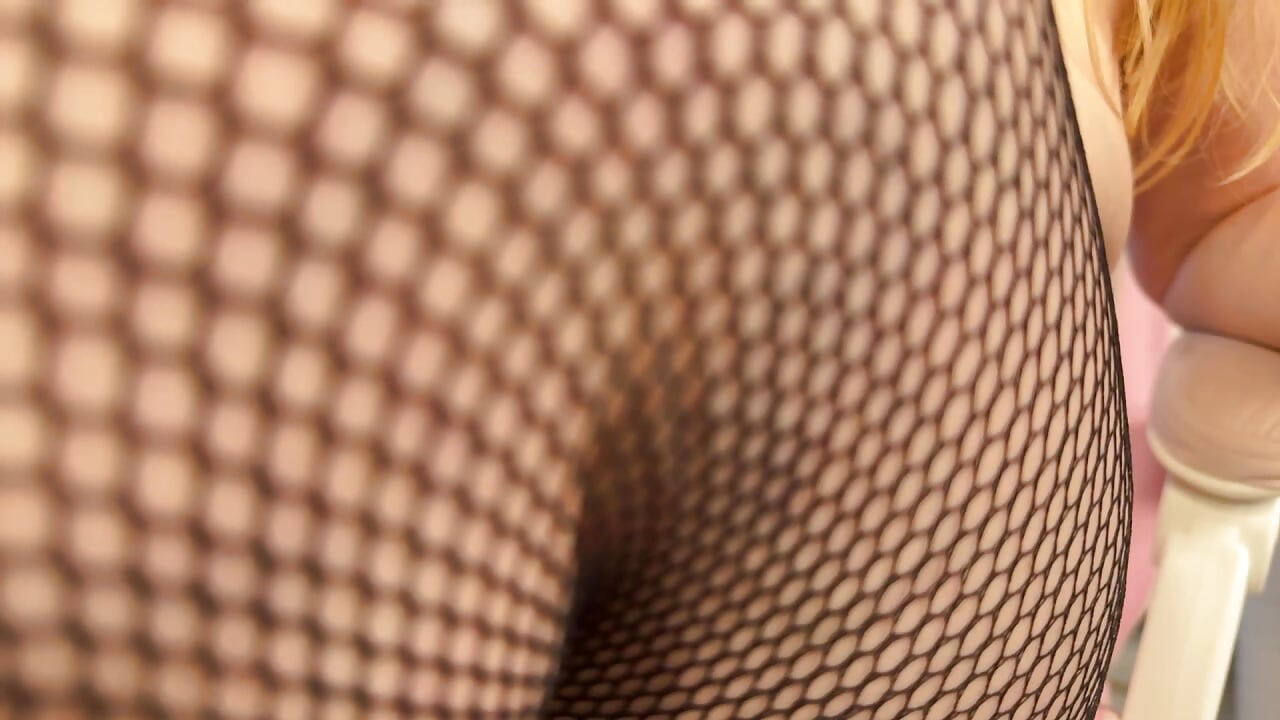 caress my pussy