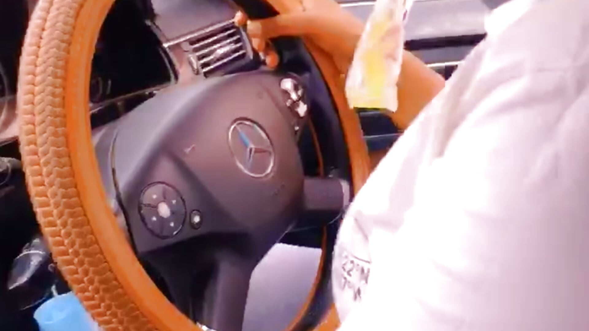 trim,D035A534-07C1-4E7C-9966-C09A310B1CC2－カメラキャストのCardiebae89の動画