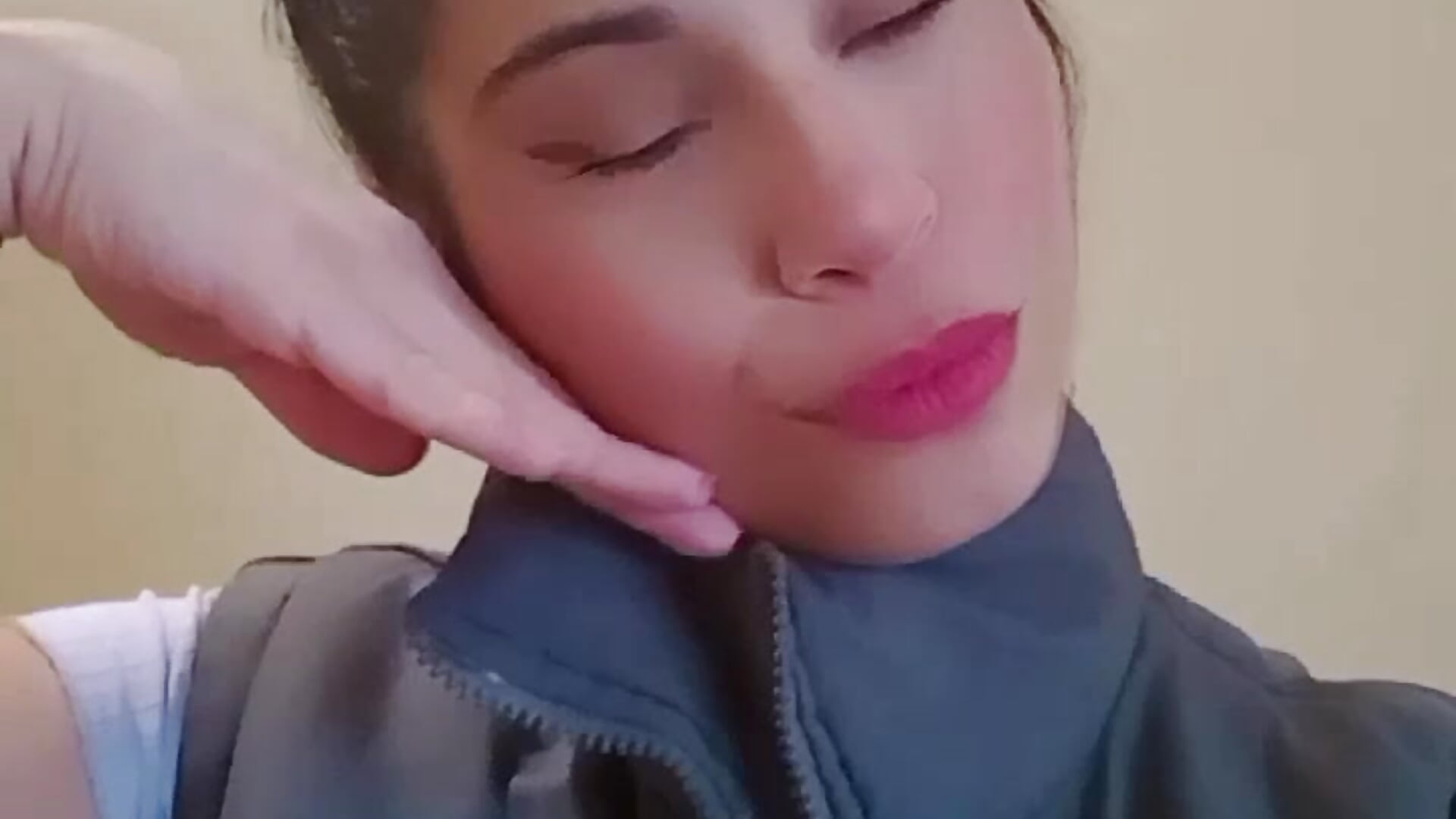 Hello Honey 🩷  I'm here - video by molymeneses cam model