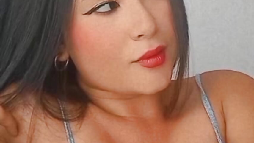 Kiss me? - video by jailyncam_ cam model