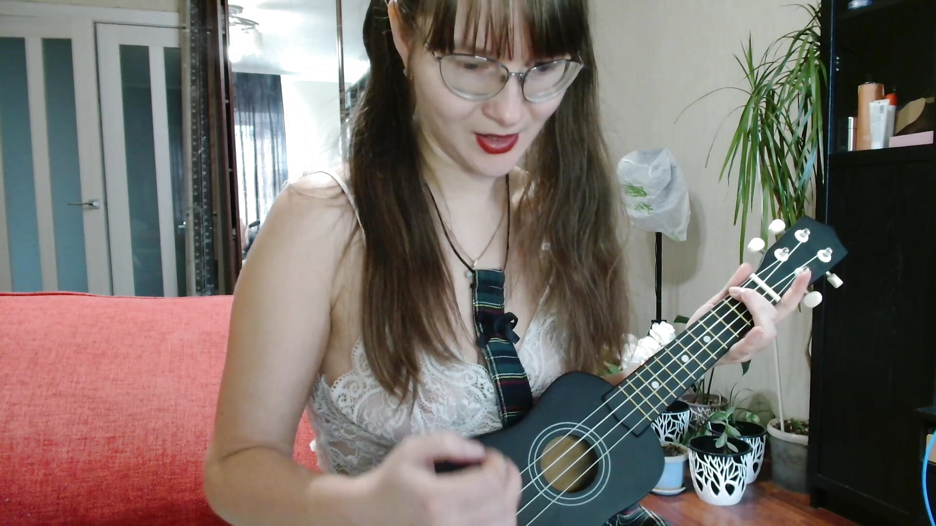 Soung - video của người mẫu cam KiraGoldens