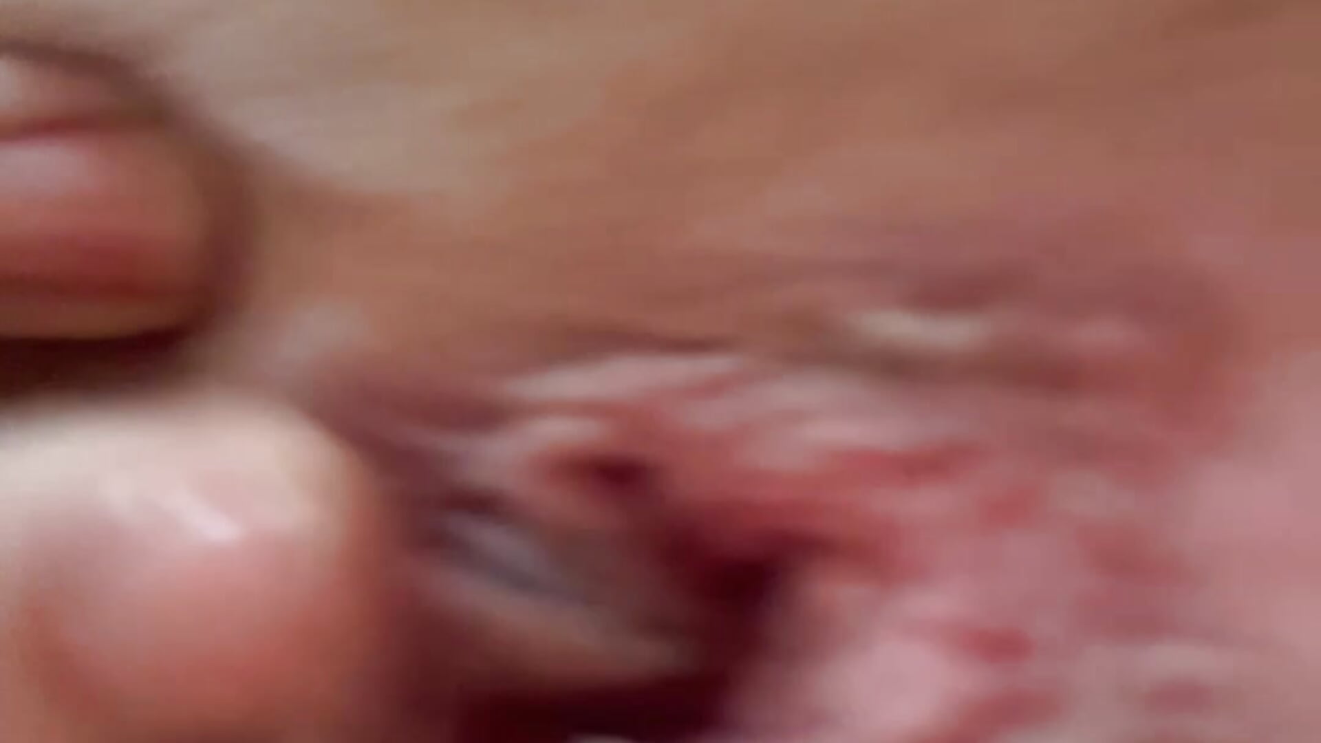 Pretty and Close - video by 2hot4u2015 cam model