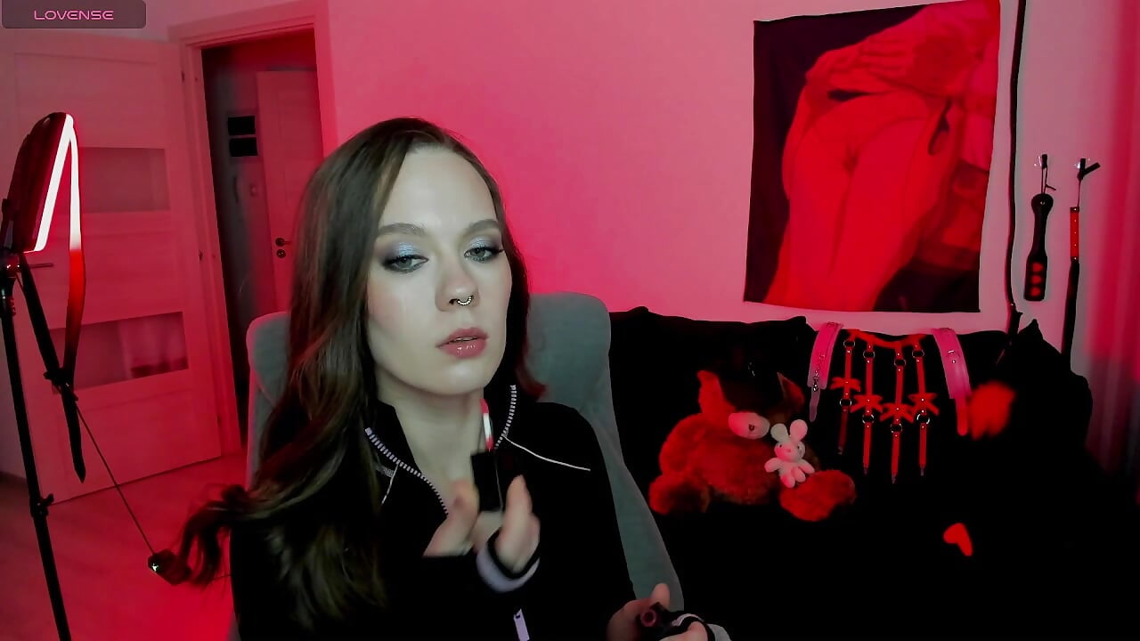lipstick :) - vídeo de la modelo de cam Goddess_of_Fertility