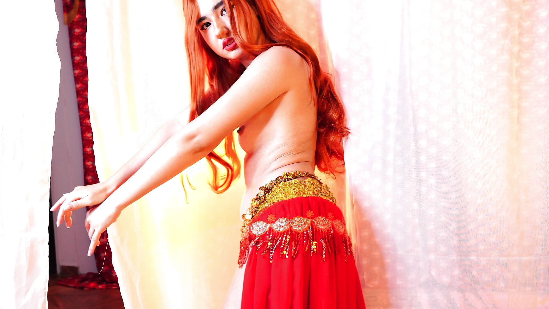 dance – video od webkamerové modelky Pinkie_Princes