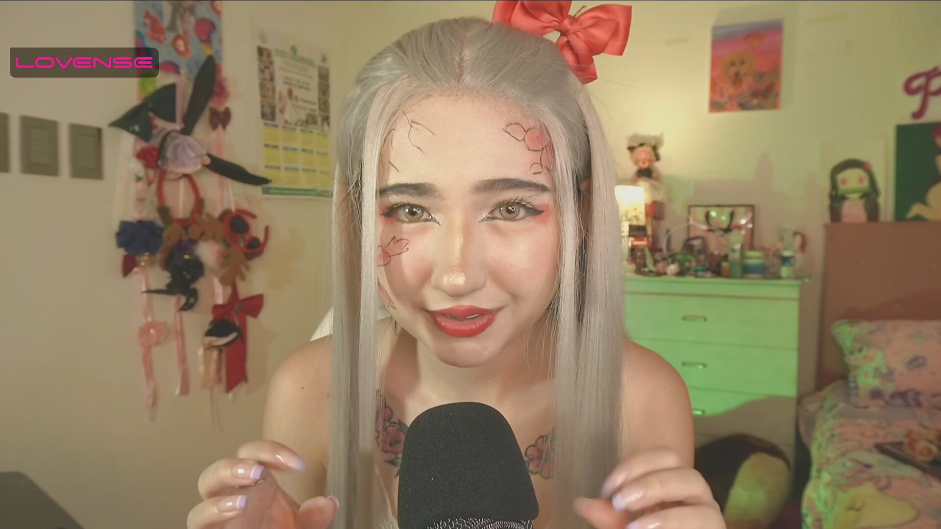 ASMR - video by Pinkie_Princes cam model