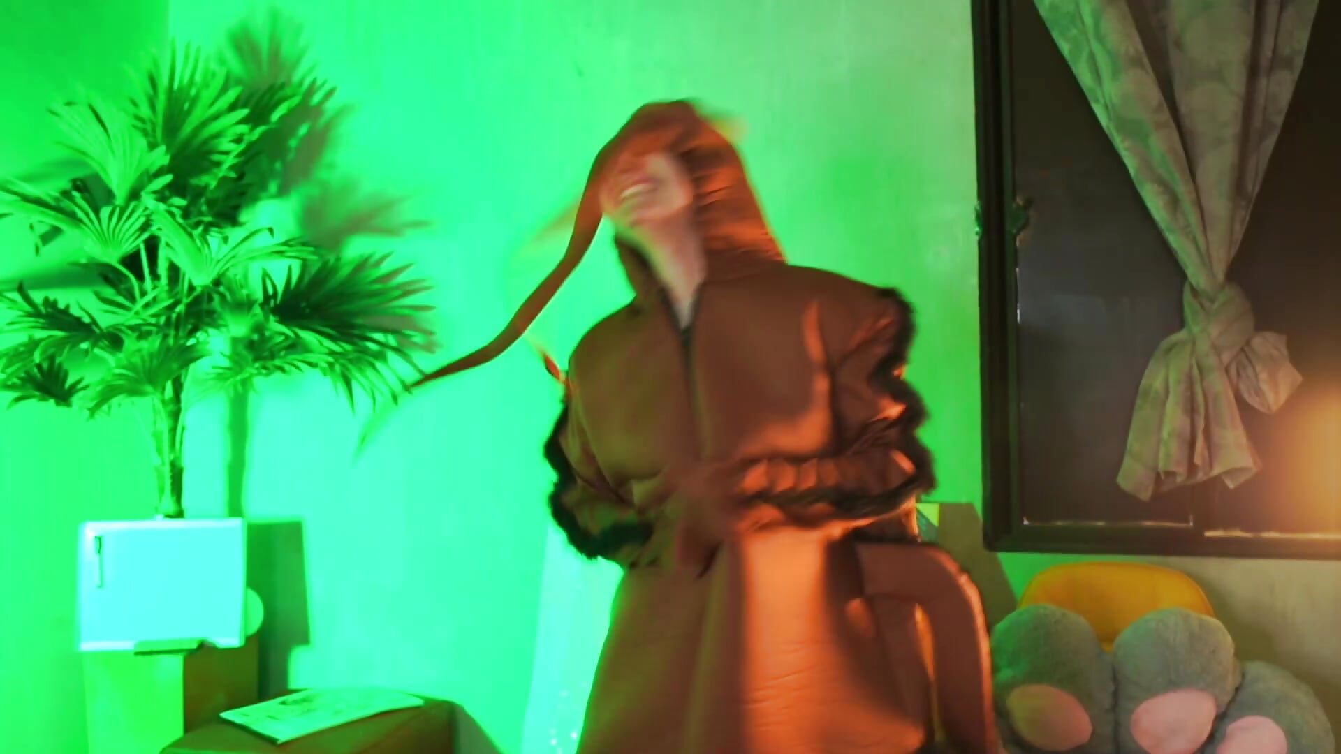la cucaracha 2 - video by Pinkie_Princes cam model