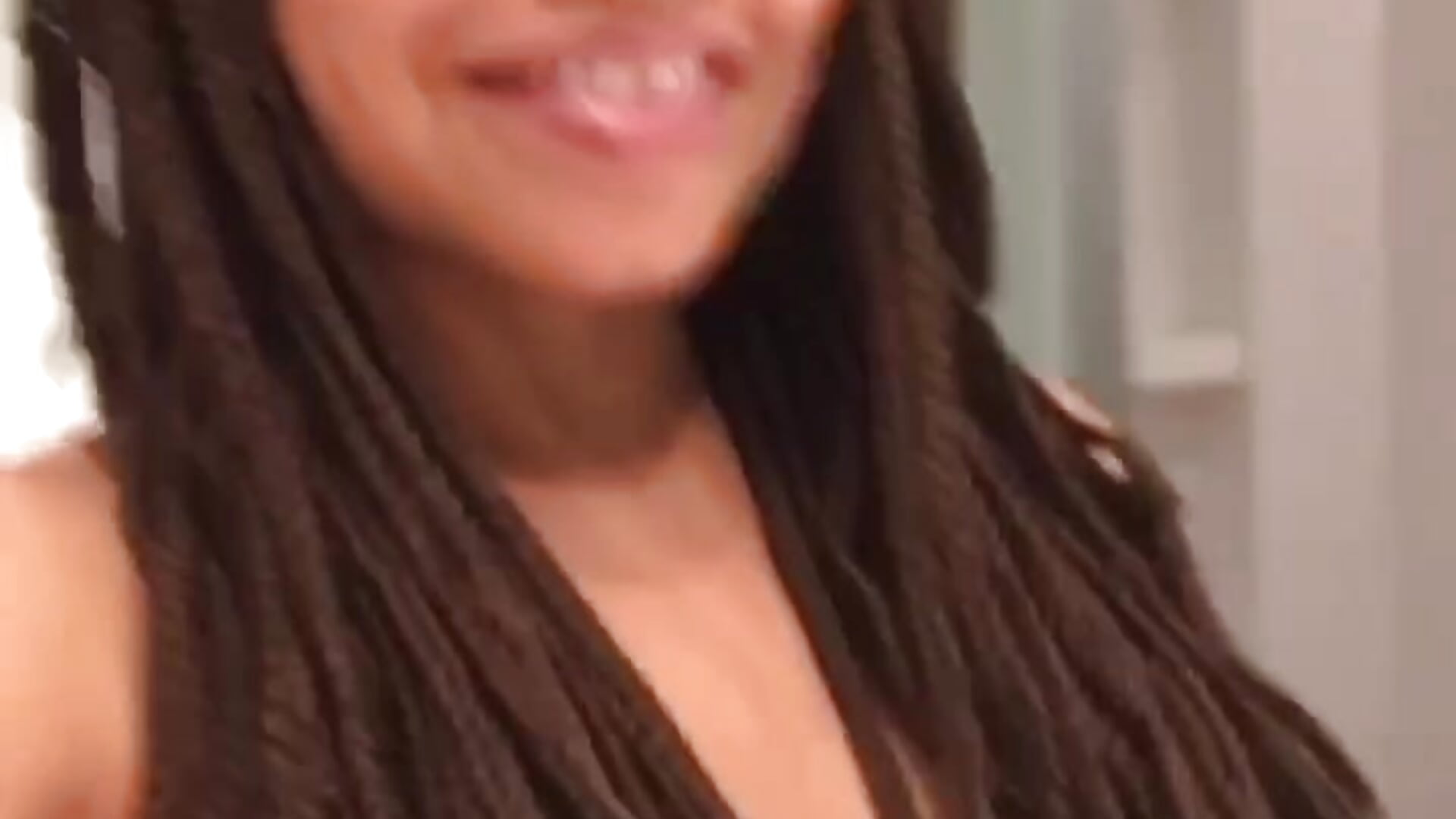 Hi - video by ROUSSH cam model