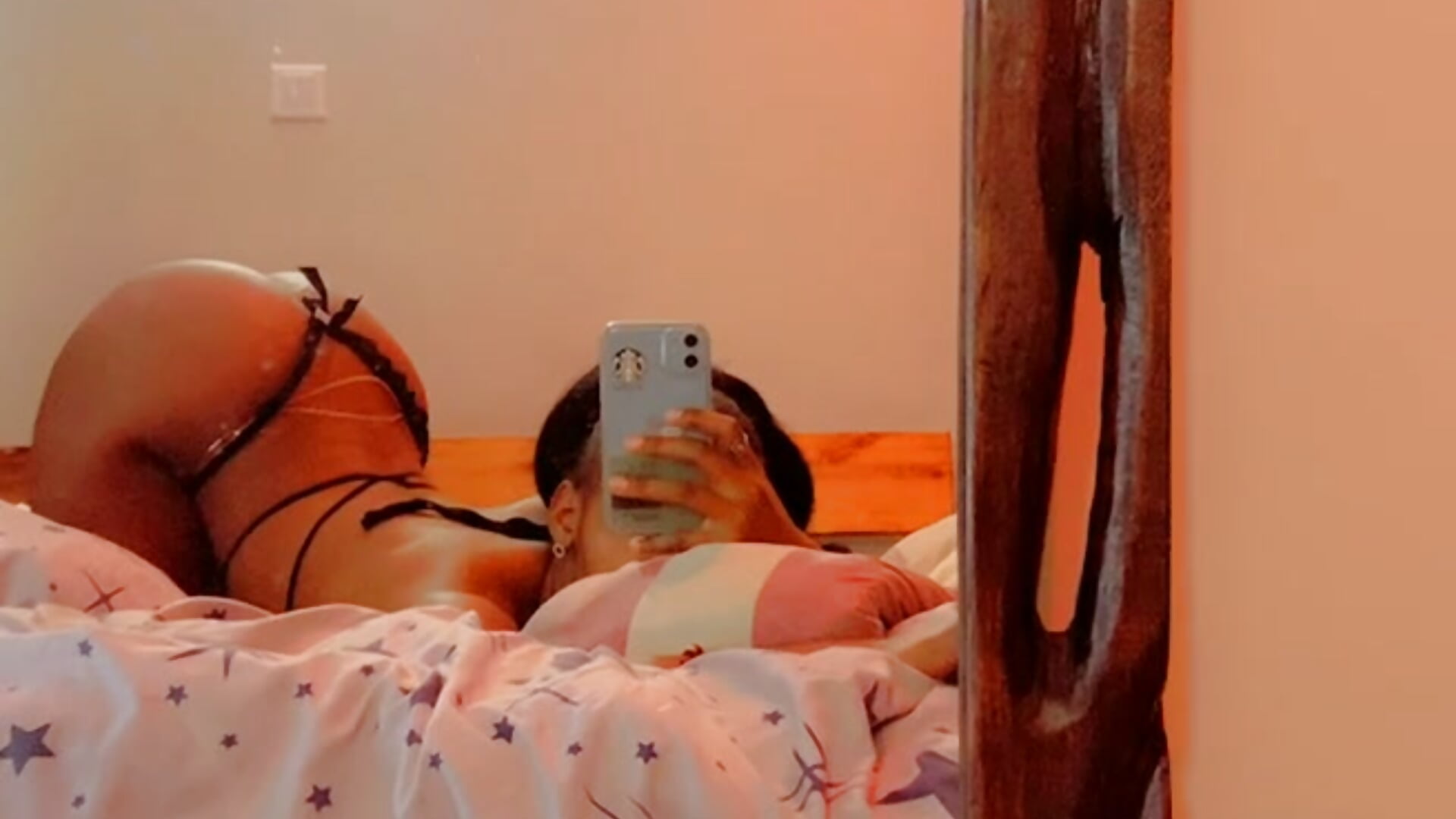 FROM BEHIND MAYBE? - βίντεο μοντέλου Cumfuckmenowdaddy