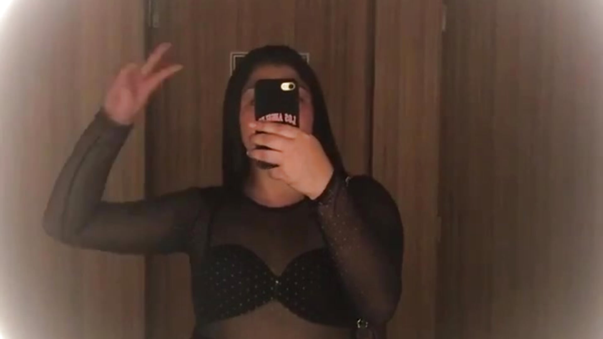 trim,74665C36-B487-4524-9B66-60C0F14210F2 - video od modelky/modela MaxeneCullens