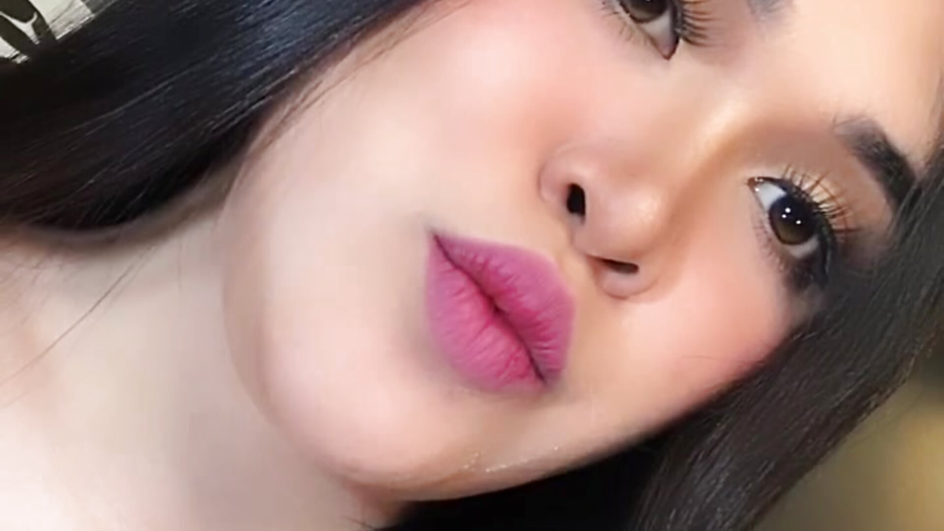 trim,96E8C5CB-4F3F-4869-AE22-21E144624F71 - video od modelky/modela MaxeneCullens