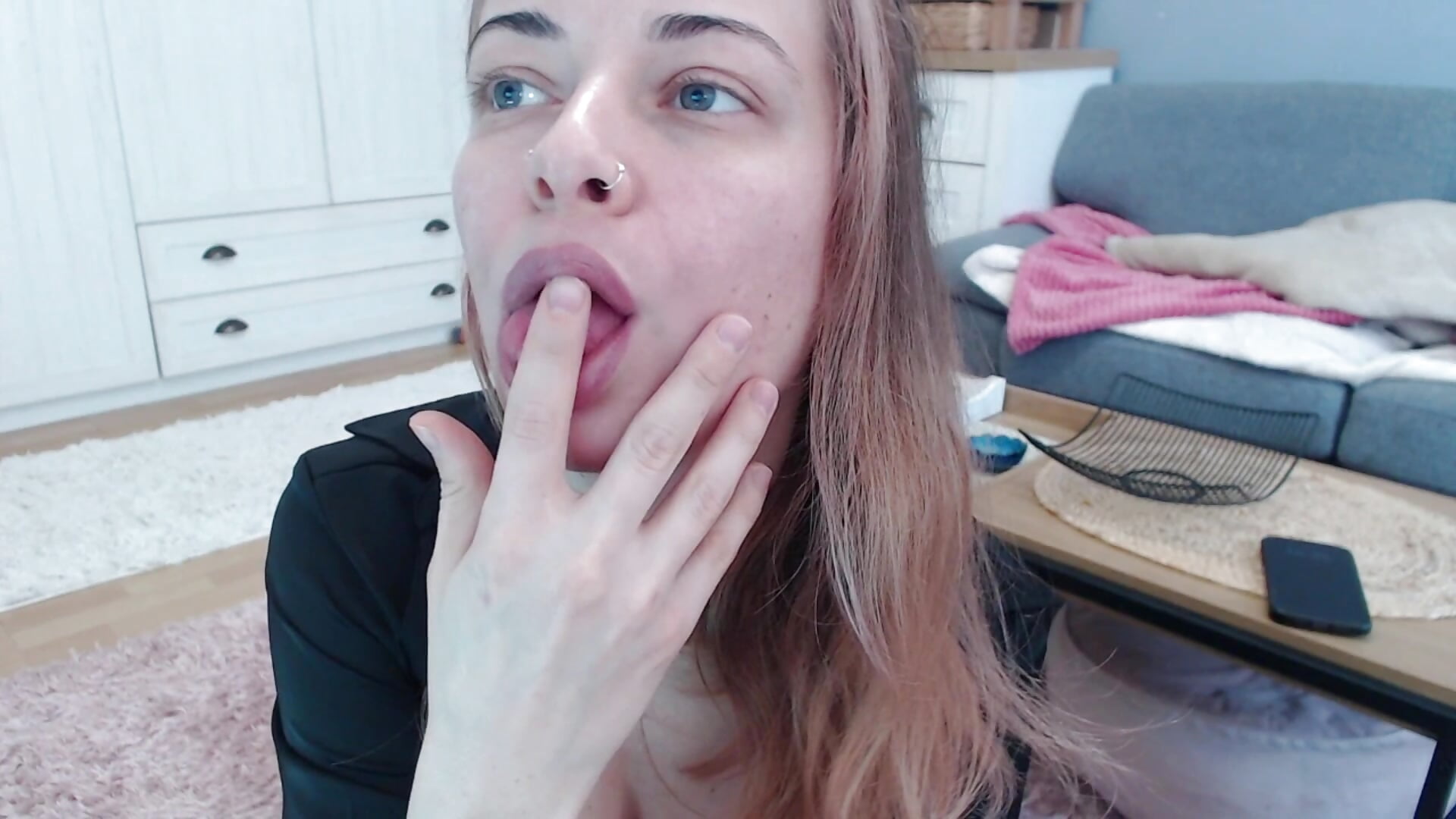 sucking my finger ♥