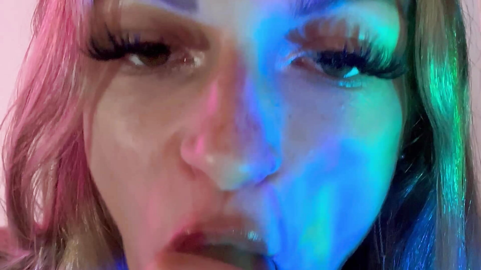 GP BRUIT DE GORGE SUR MON GOD 💦🔥 - ladamoon adlı kamera modelinin videosu