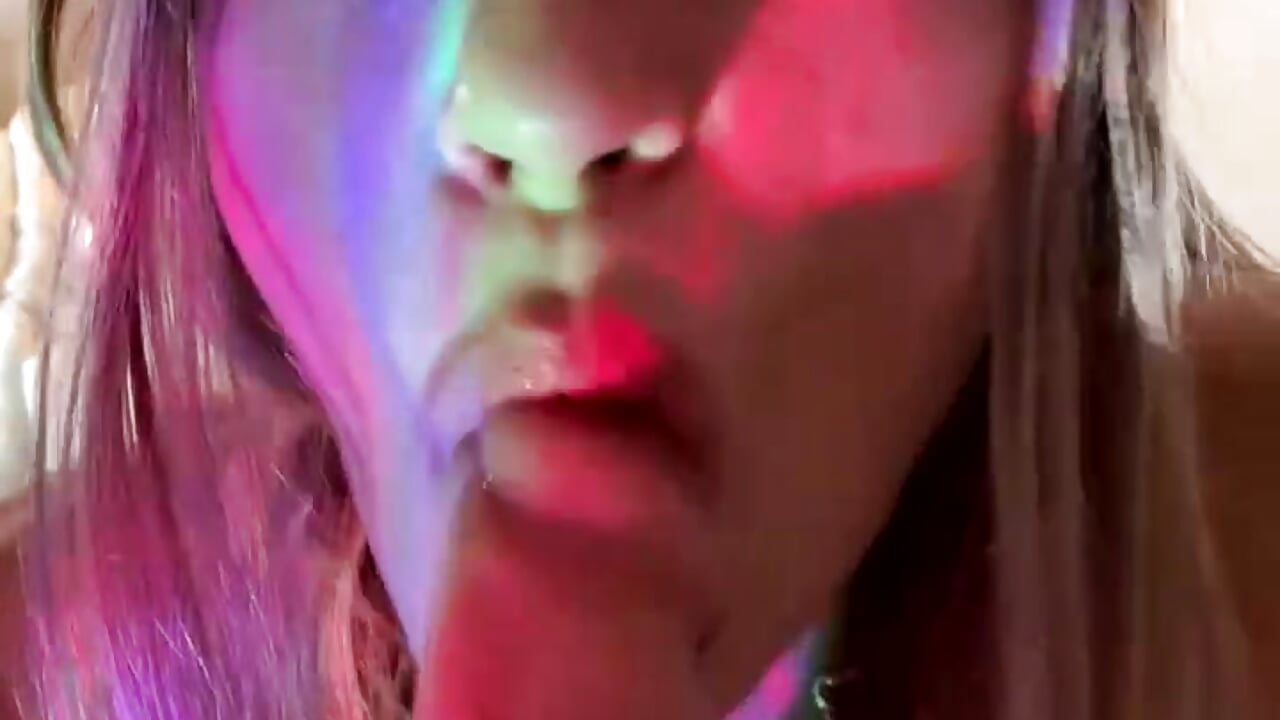 Pipe 🥵💦🌶️ - ladamoon adlı kamera modelinin videosu