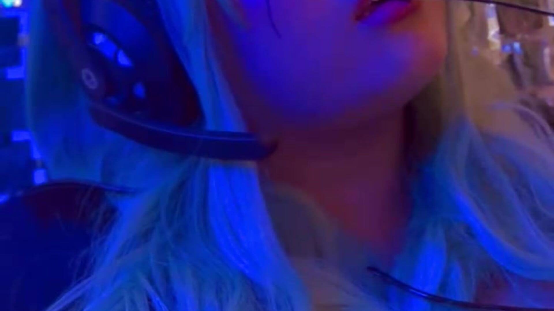 Cybernetic Girl - video by Kenya--Buhle cam model