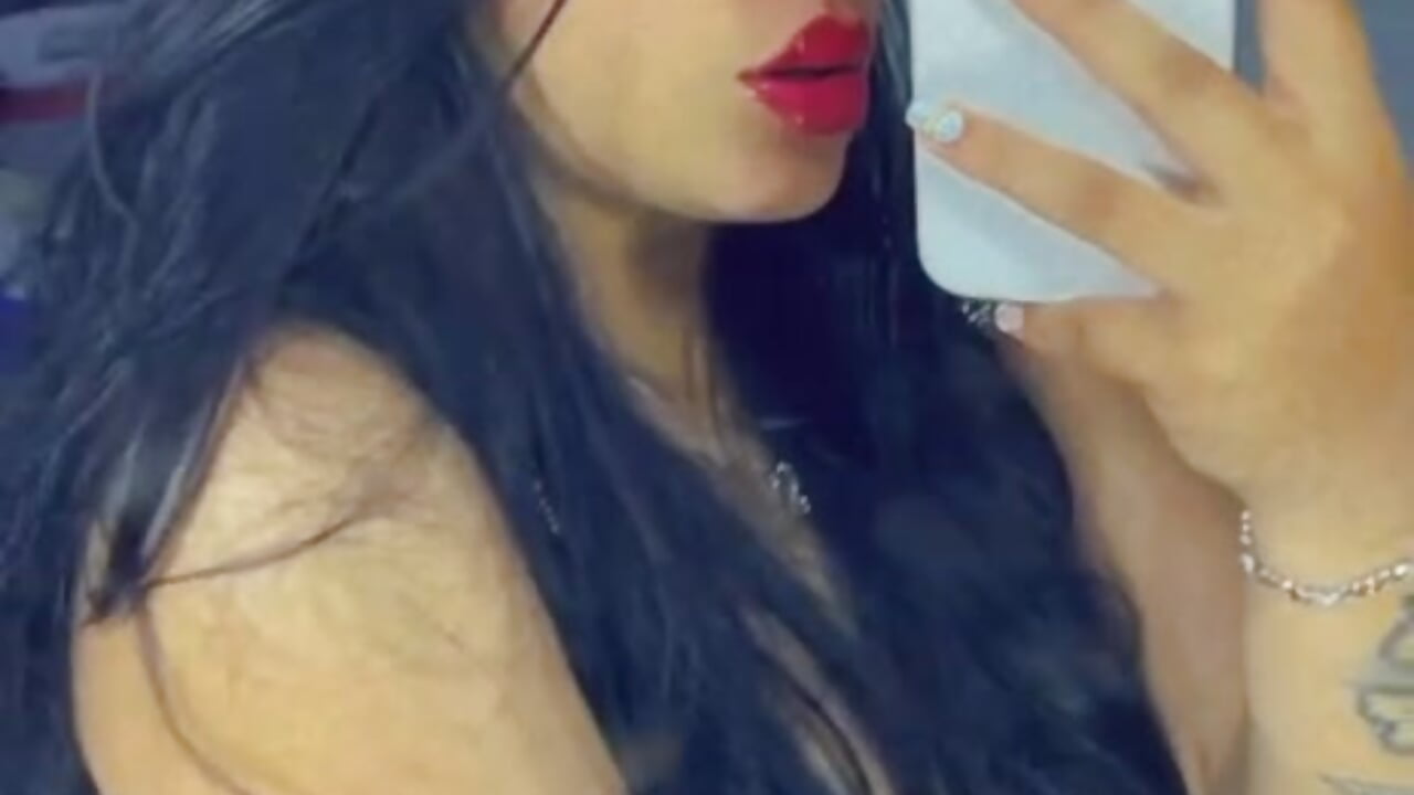 Kisses - video by Nattasha_Brown cam model