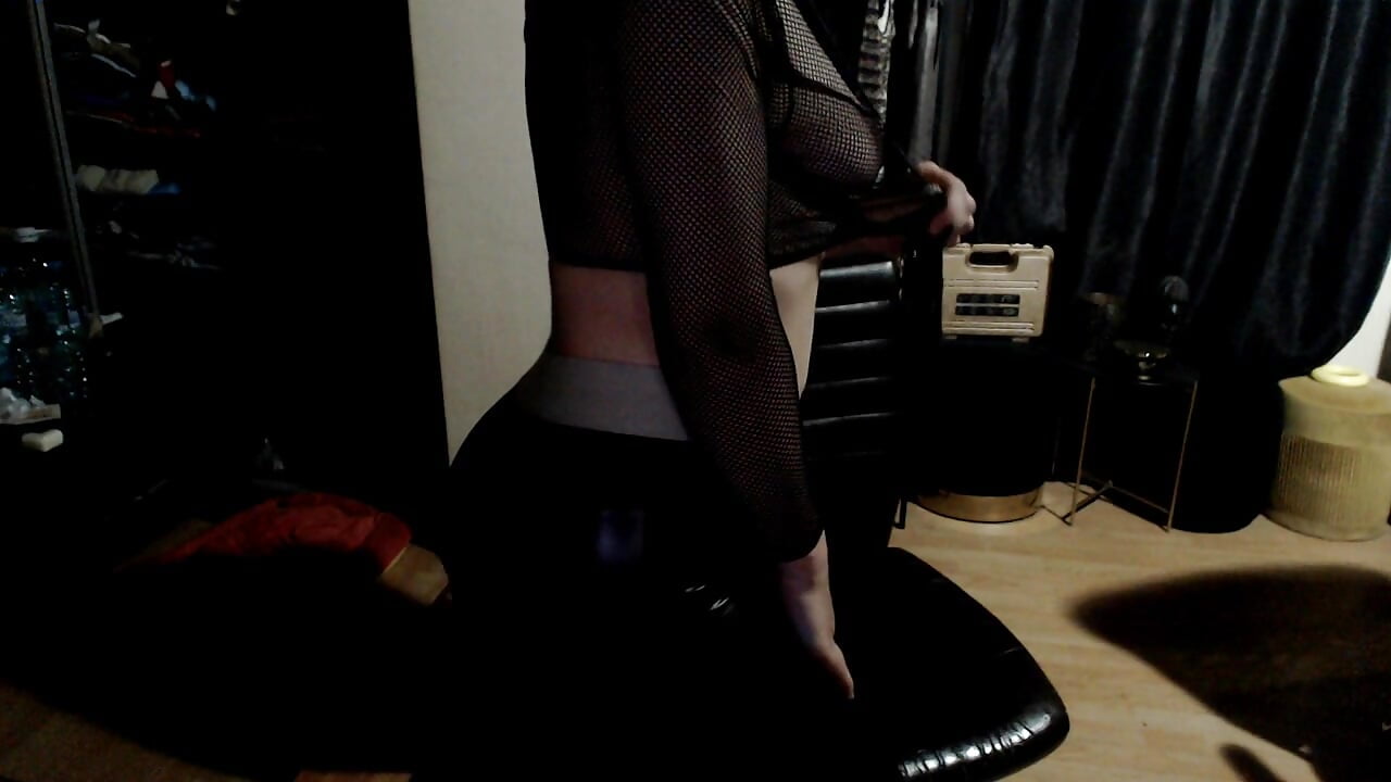 20251009033258 - video GoldenSasha kameramallilta