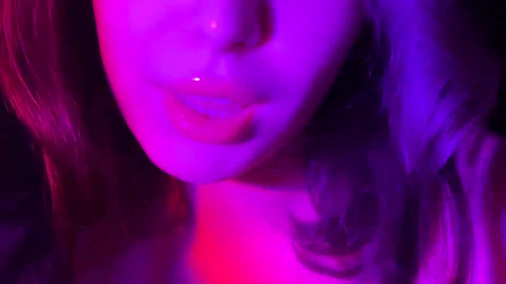Ultraviolet - vidéo du modèle de showcams RoseBIeu