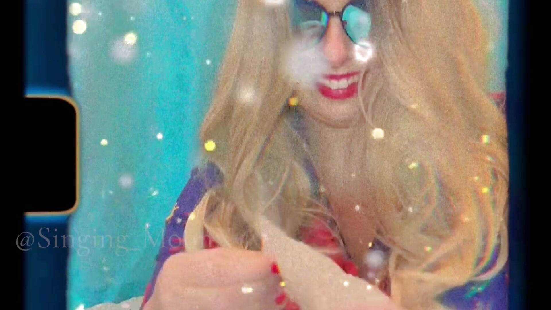 Pre-New Year mood - video by DienkaGreen cam model