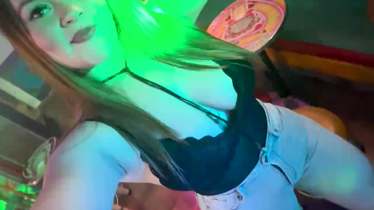 Dance - video by lena_paulxo cam model