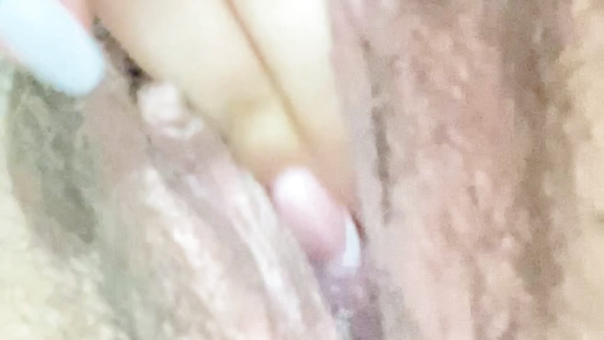 Mmmmmmm For 1 Tokens you get it add me to best friends - video by Amandanauty cam model