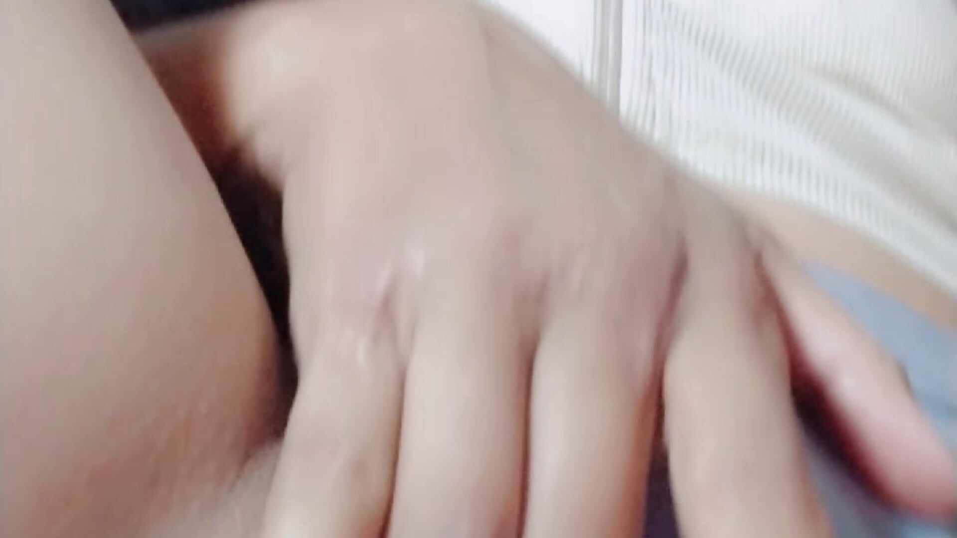 Sexy thong on wet pussy - video by hanna_girl21 cam model