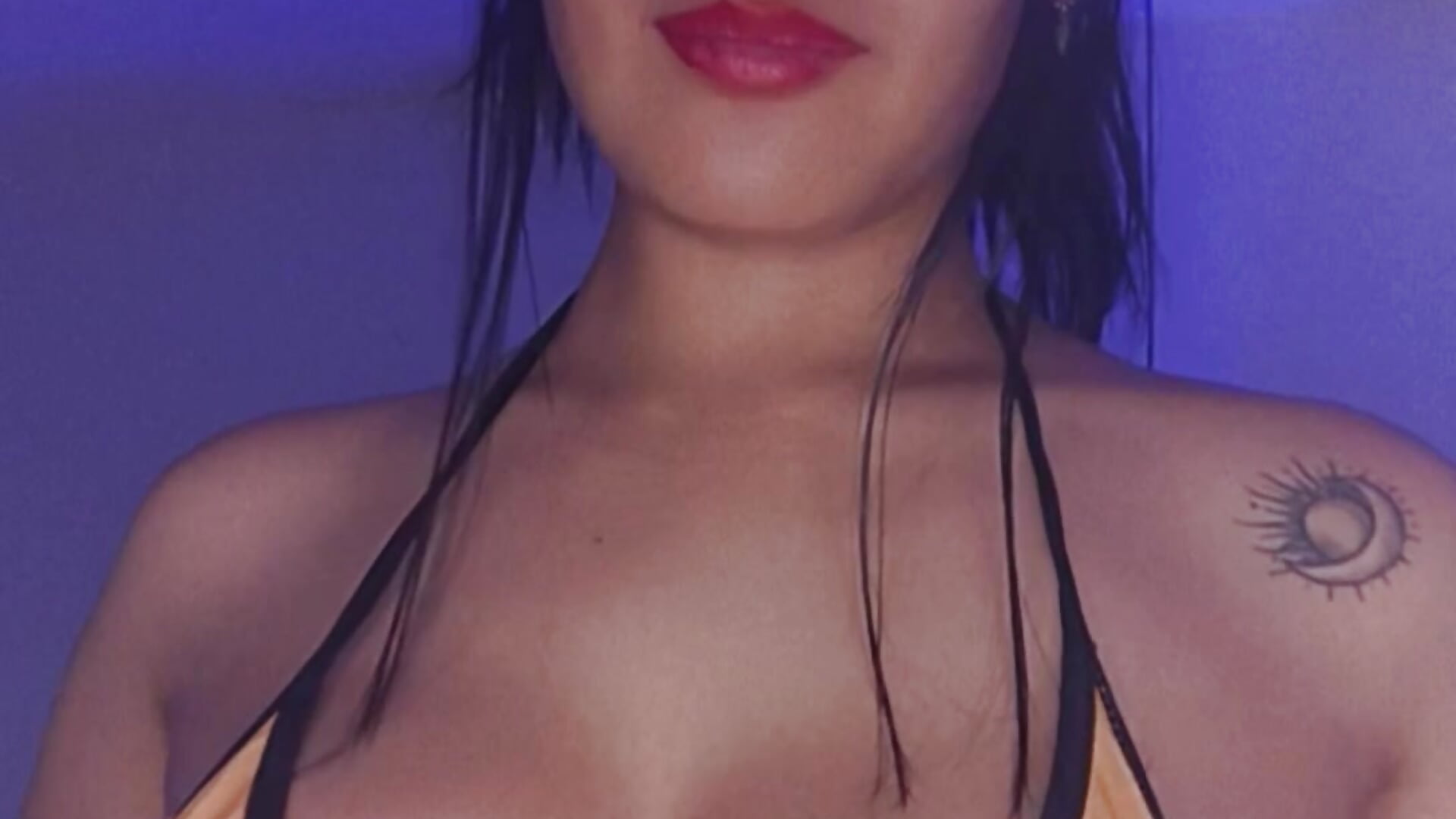 Pokémon + tetas = fantasía cumplida! - video by Athompzon cam model