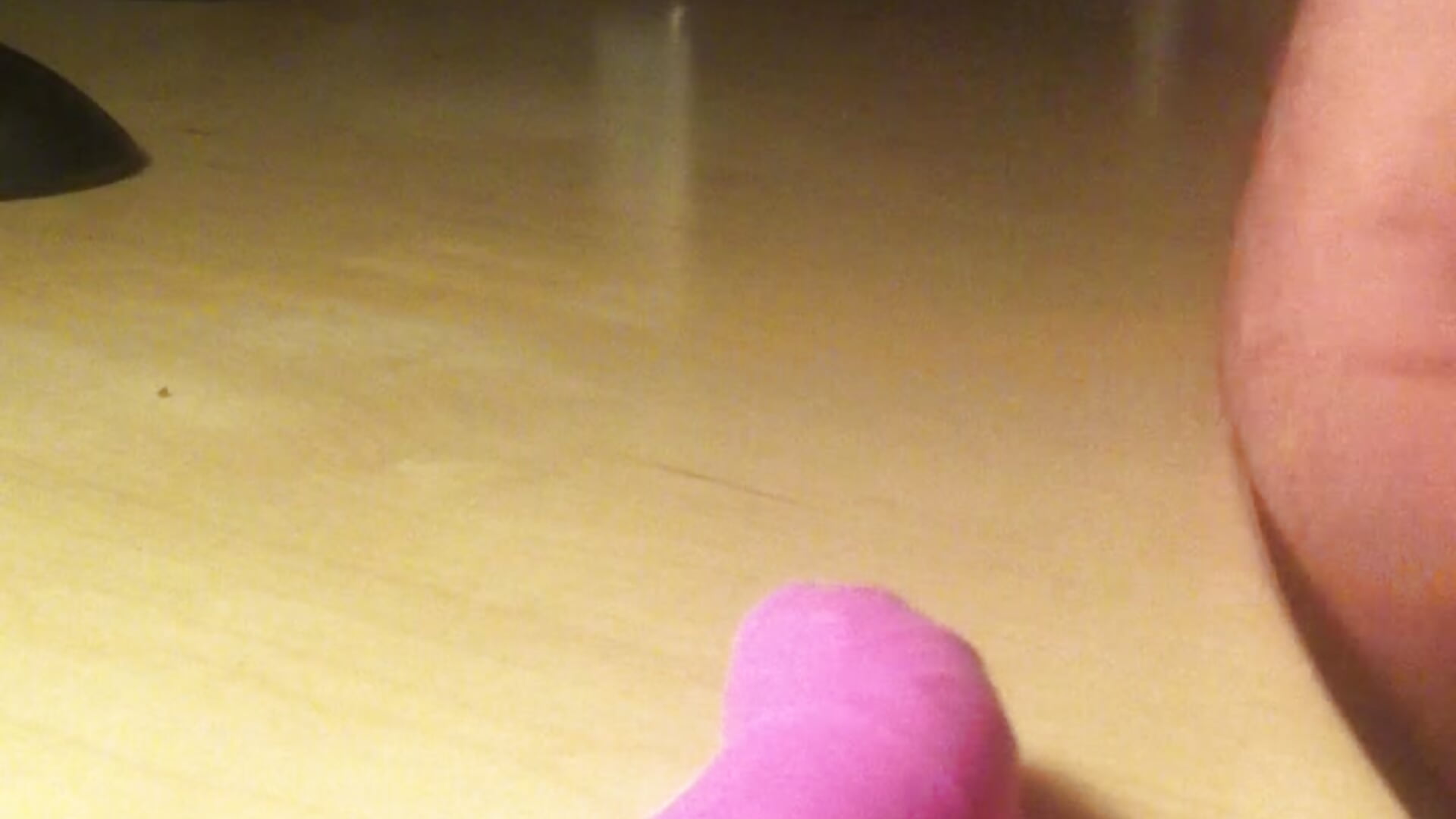 Auf Dildo Wichsen und ablutschen - відео від вебкаммоделі Tomwerisch