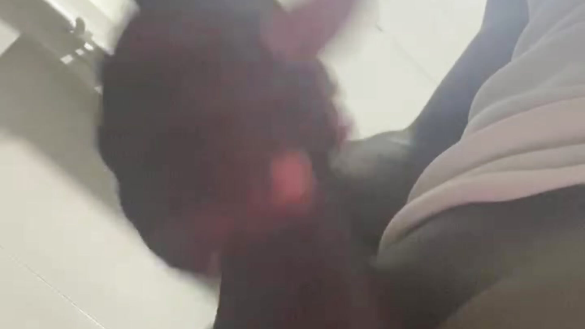 trim,17D69BC7-29F5-4DE2-84F2-AAE88C5FBDAF - Video von vannycov Cam-Model