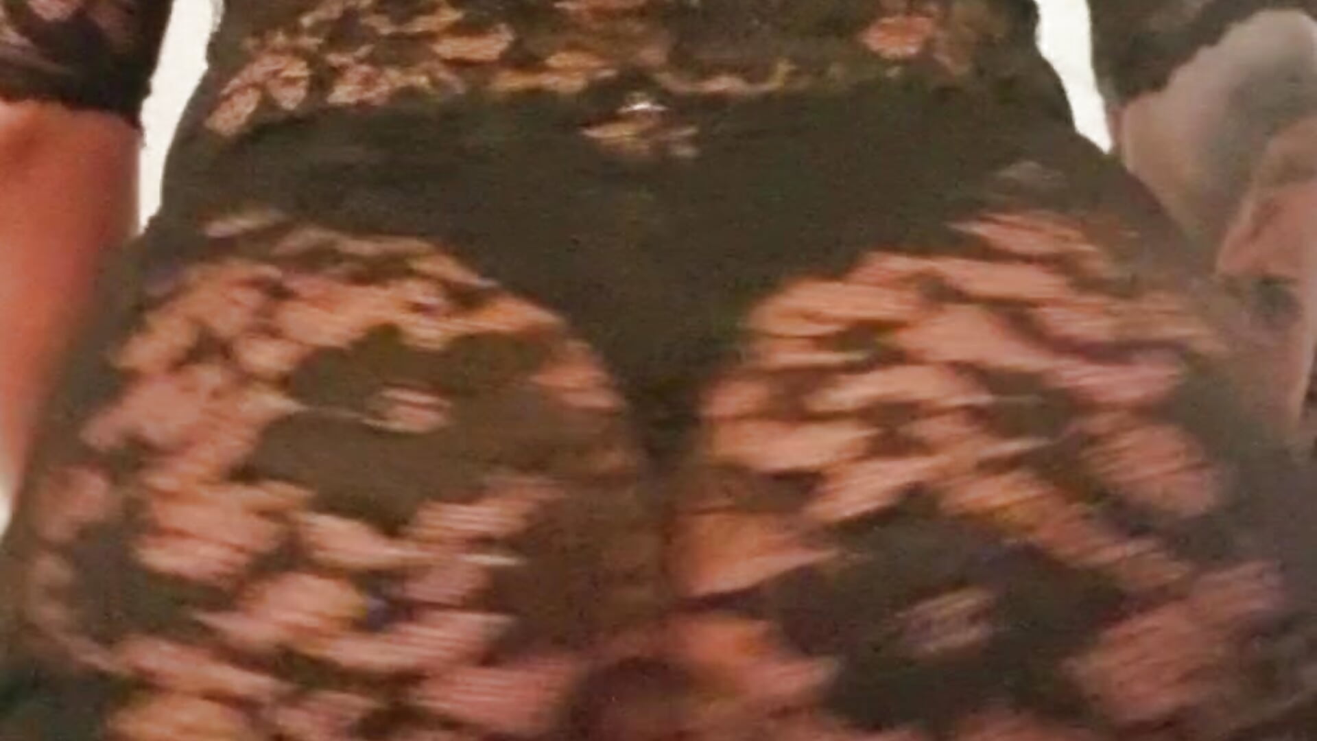 Shake my booty slow-motion