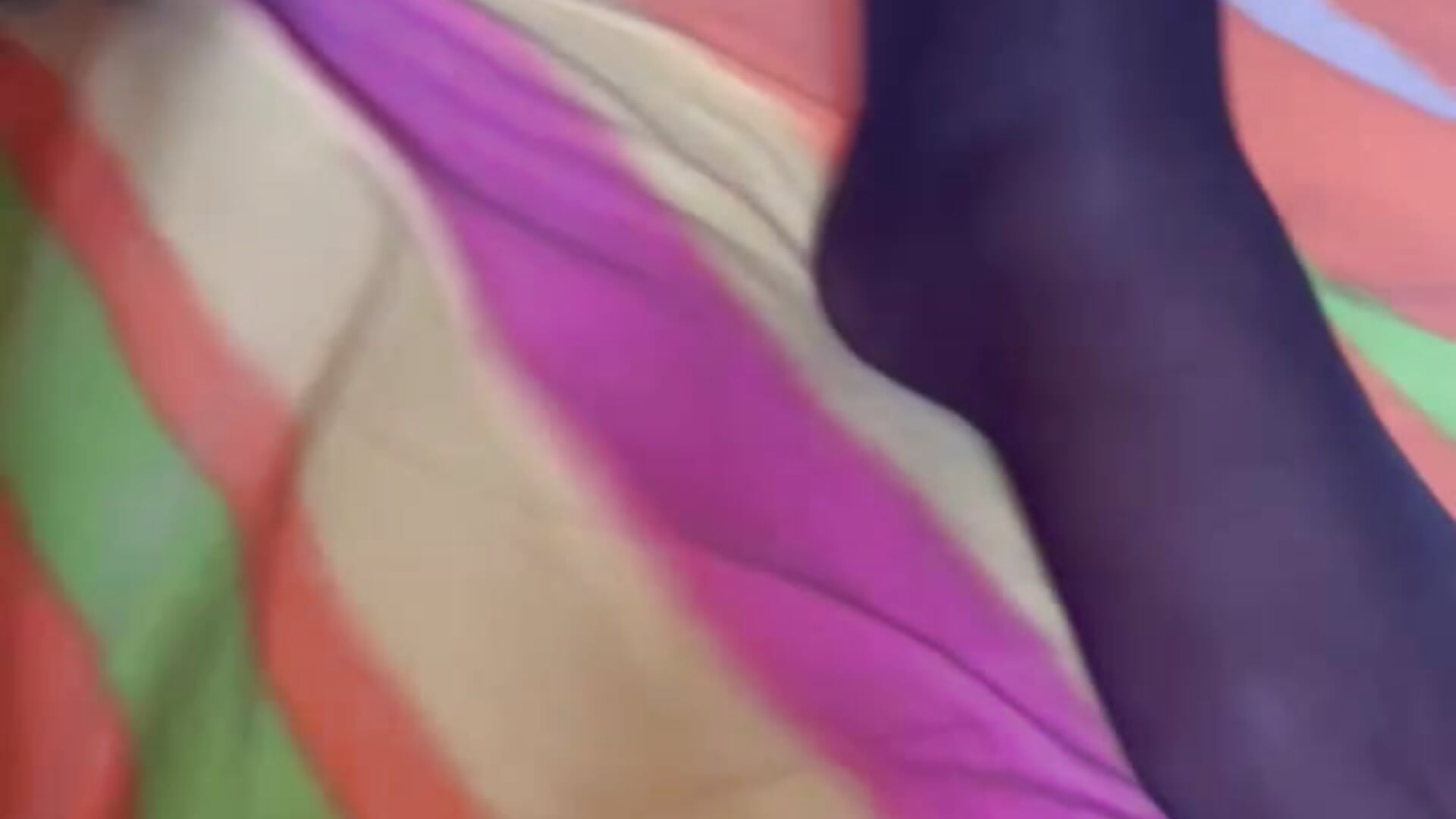 I miei piedini in calze velate - video by Luna-77 cam model