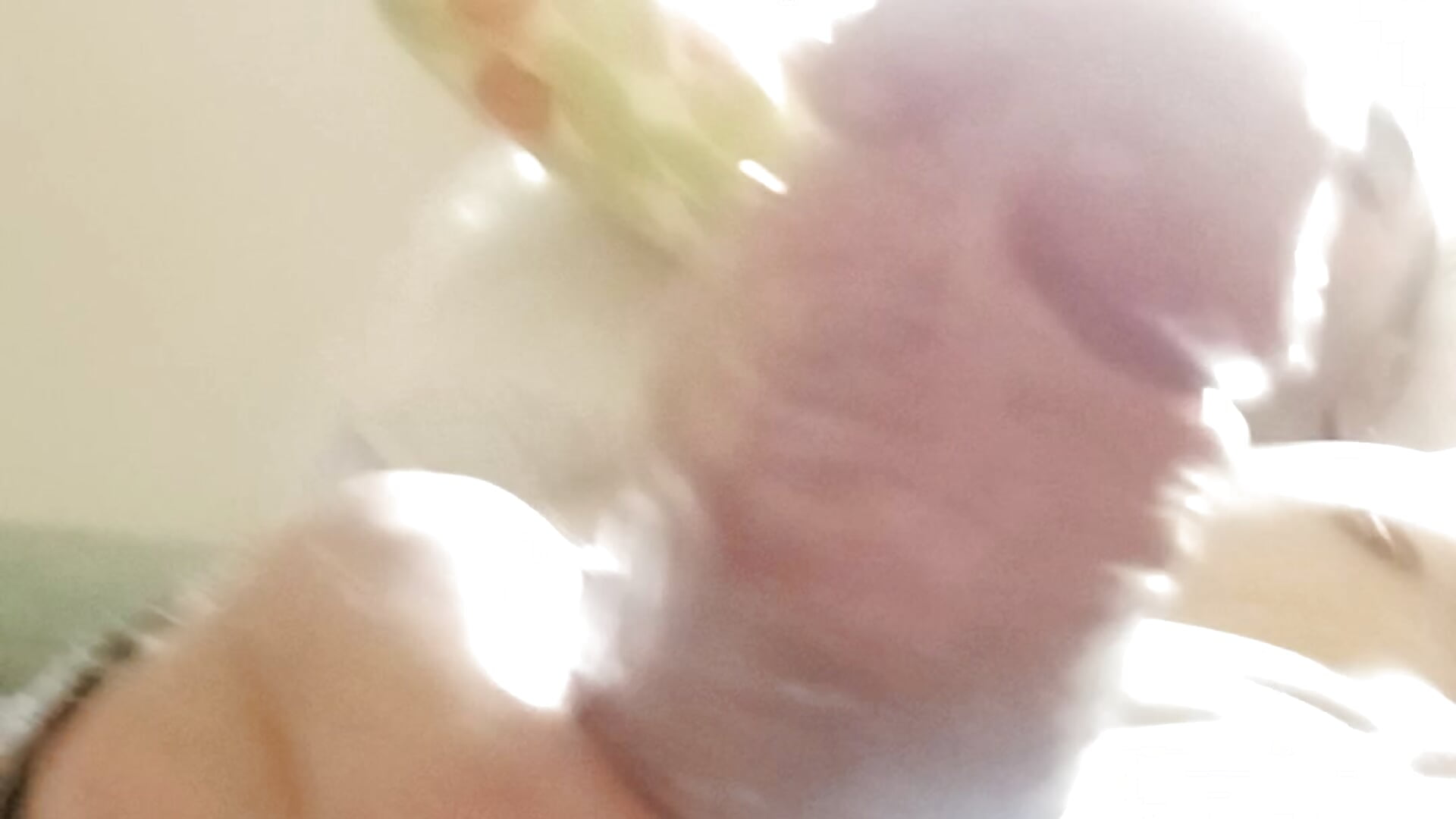 Aburrido – video od webkamerové modelky Samuisma