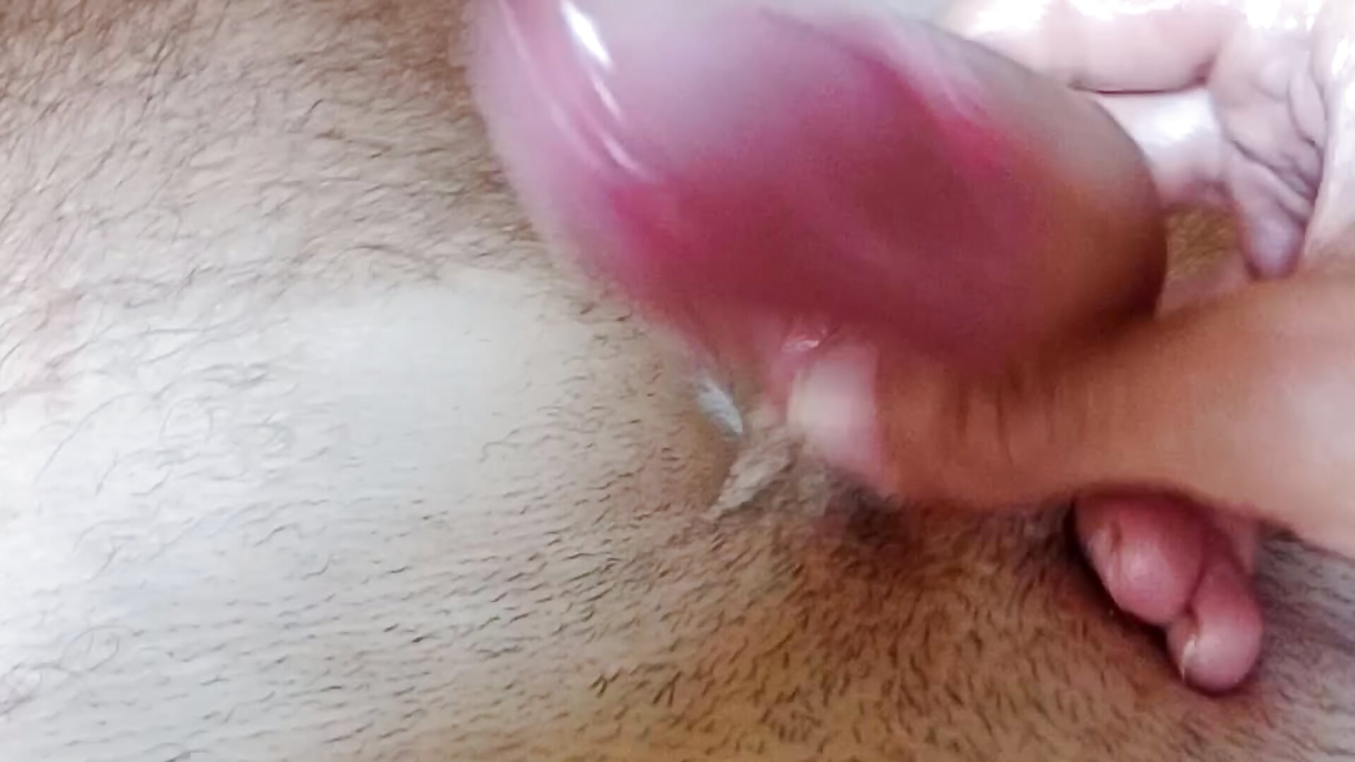 Tocándome – video od webkamerové modelky Samuisma