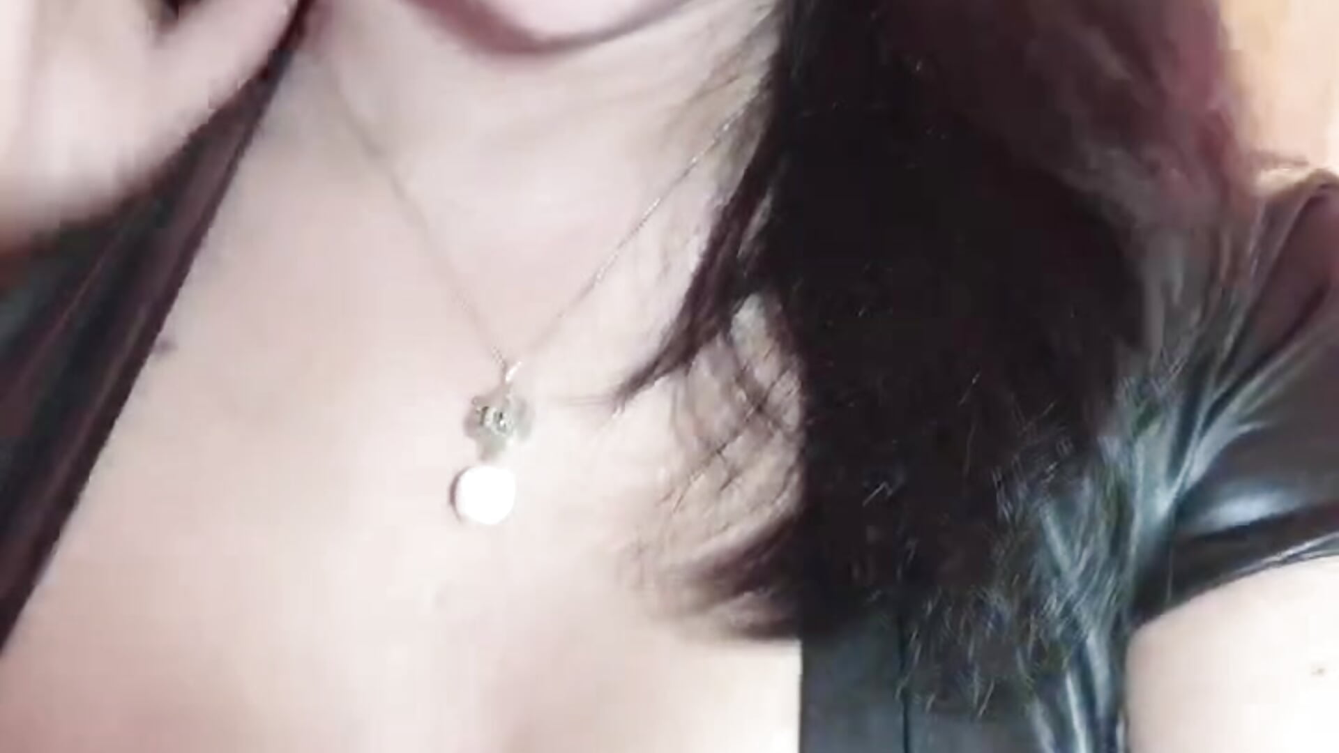 trim,902740BF-C2F0-4724-9C42-53D74FEEA3BC - video van xXGoddessBellaXx cam-model