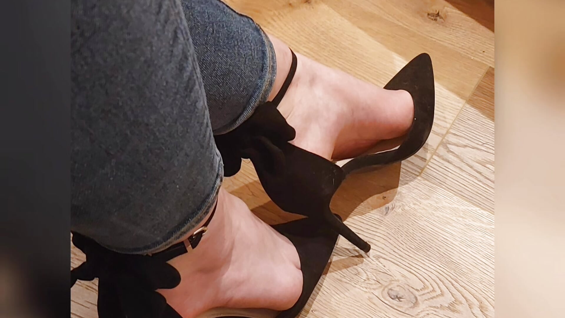 Feet Compilation #feetfetish #tease – видео вебкам-модели YourVenus00