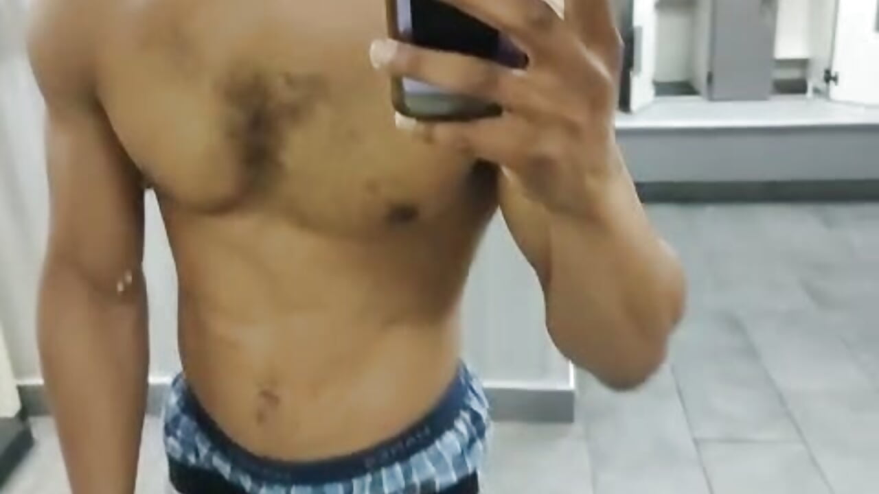 20220302_182800_01 - video by TheGoldenBoldy321 cam model