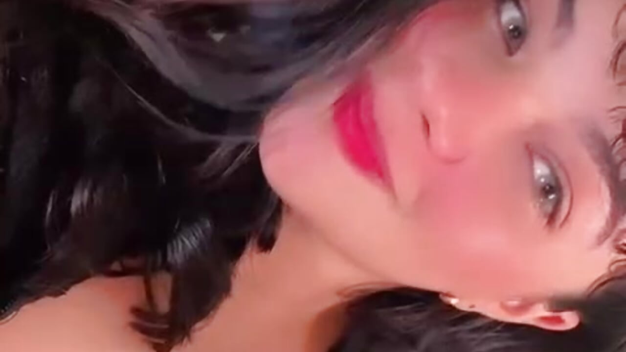 Hi :) - video by Vannessa__Shy cam model