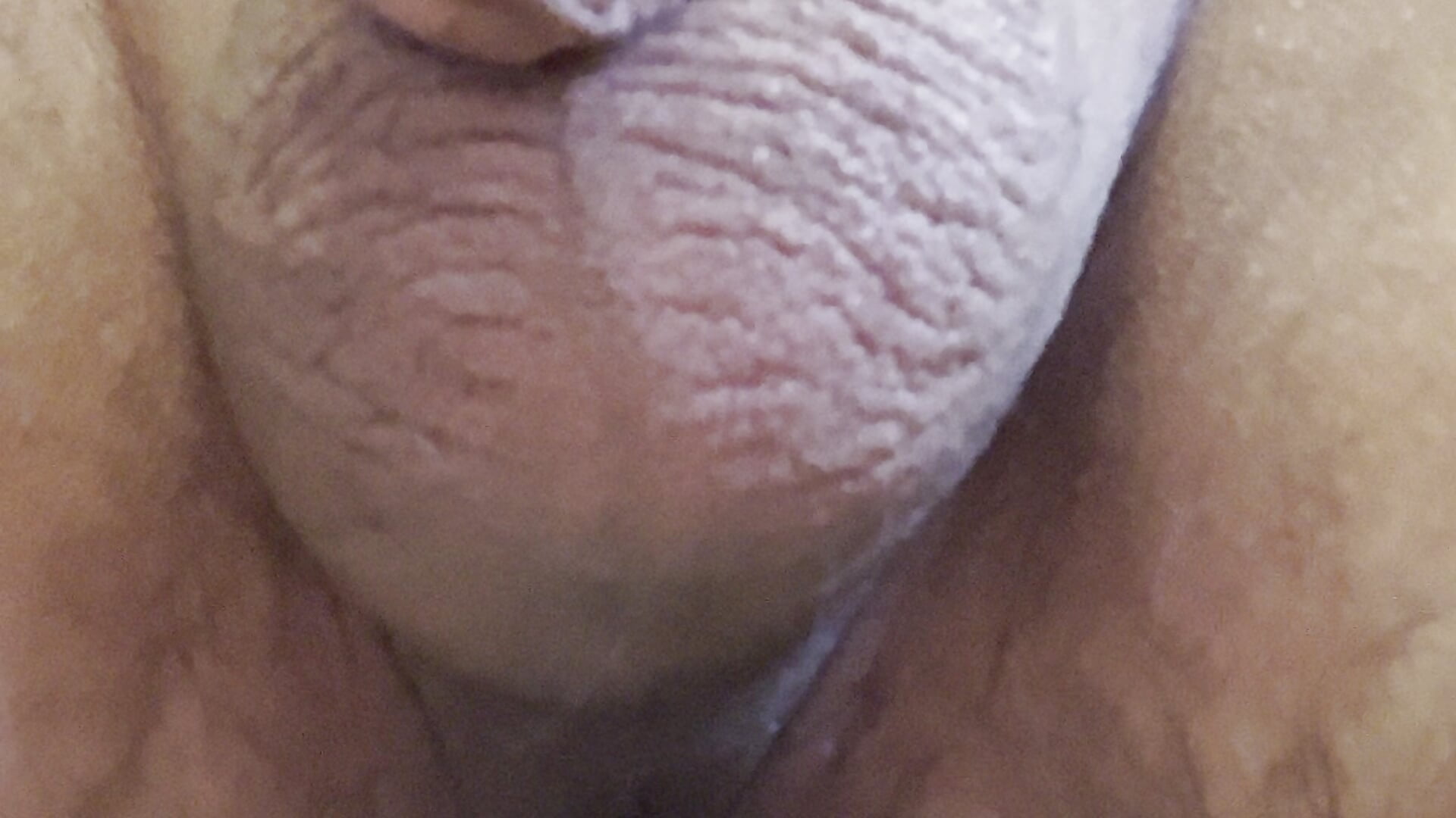 Naturally moving testicle sac - video của người mẫu cam kuroi_kaseijon