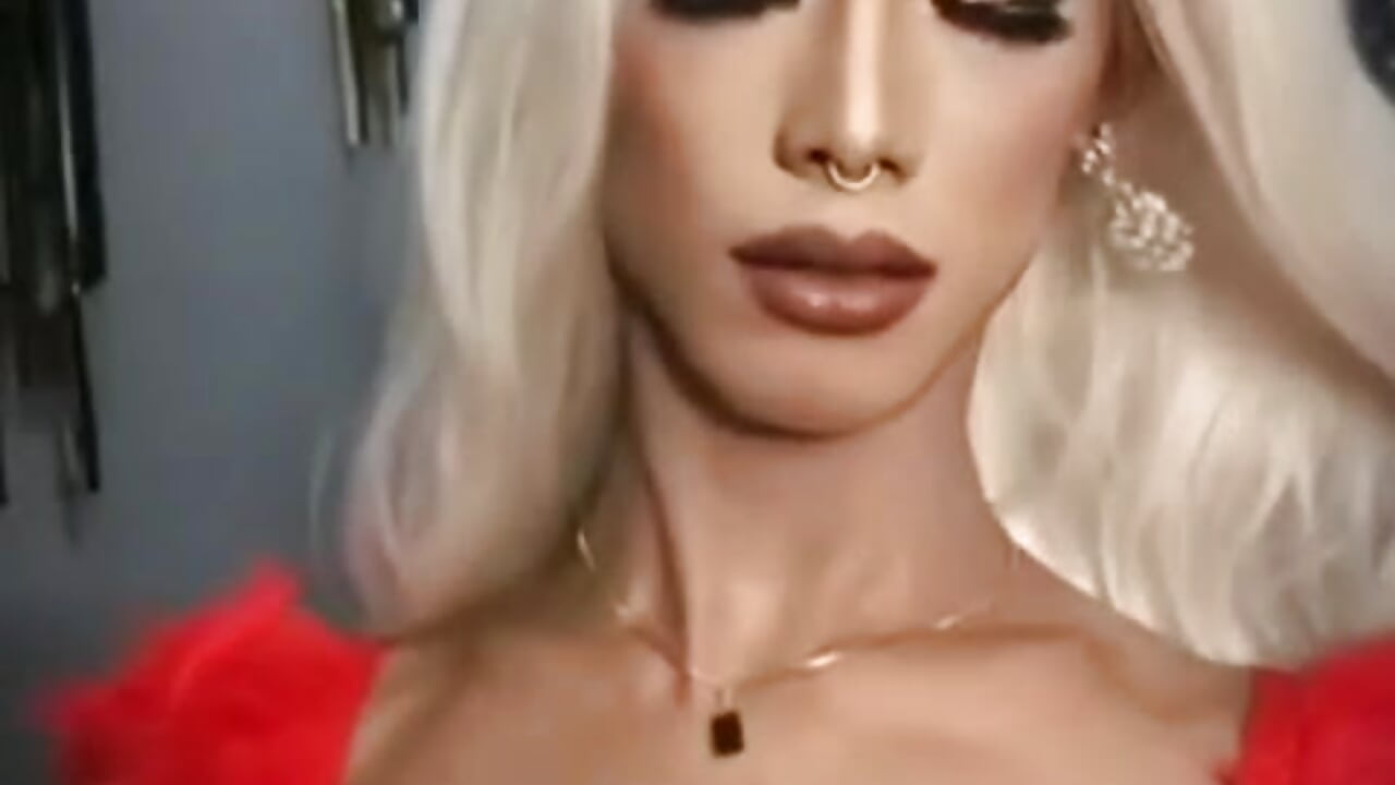 lv_7182730723453947138_20231105045410 - video by FoxClassyRamona cam model