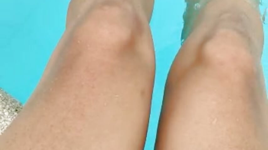 pool day - alessandrathedoll 캠 모델의 동영상