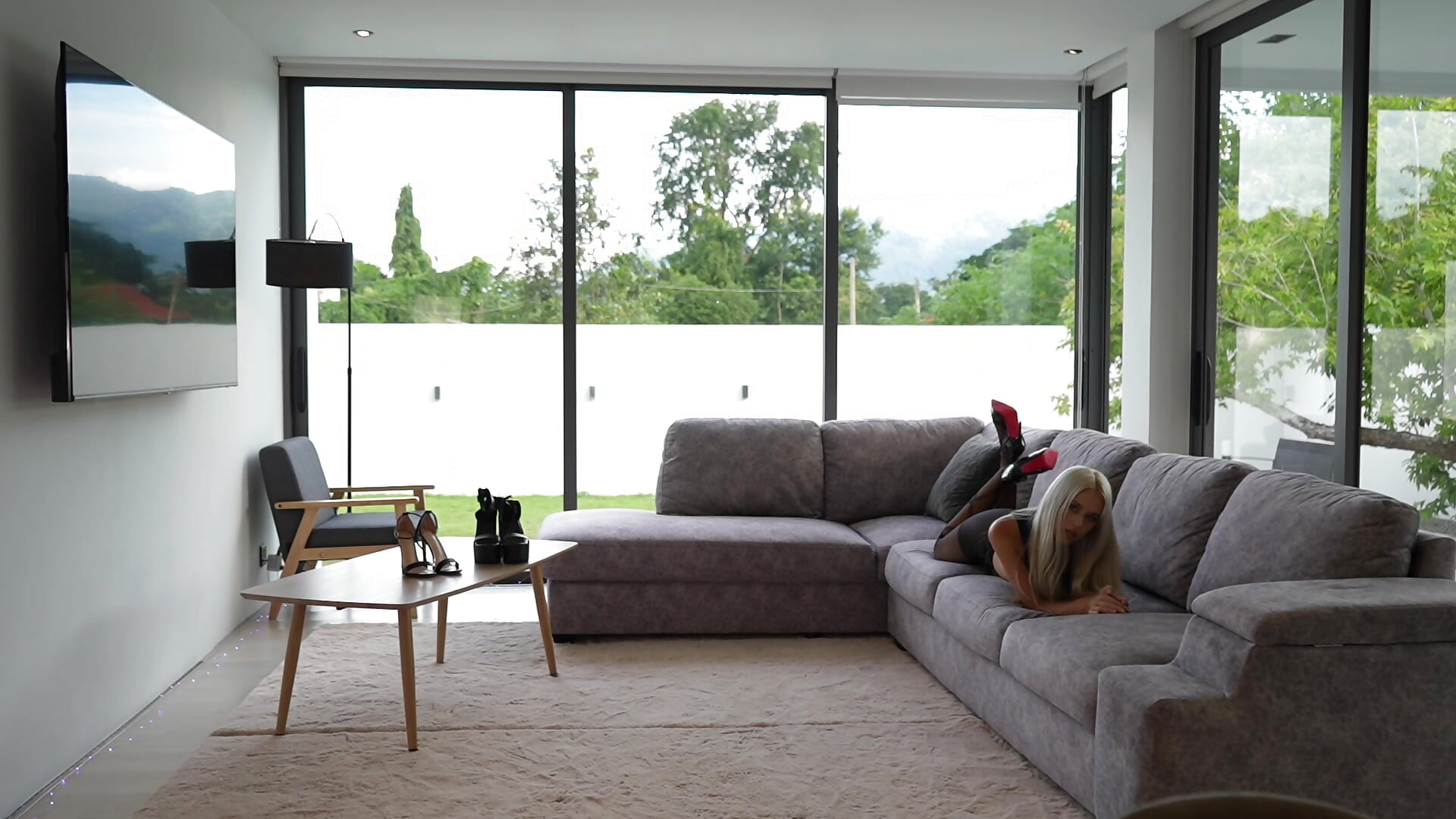 Heels & Nylon Tease by Stripchat Cam Girl – video modela na kameri TommyTiffany