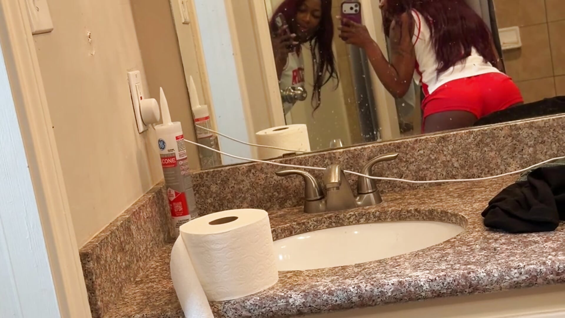 300 Tokens To Get My Snap - video oleh chinkyAfrodite kamera model