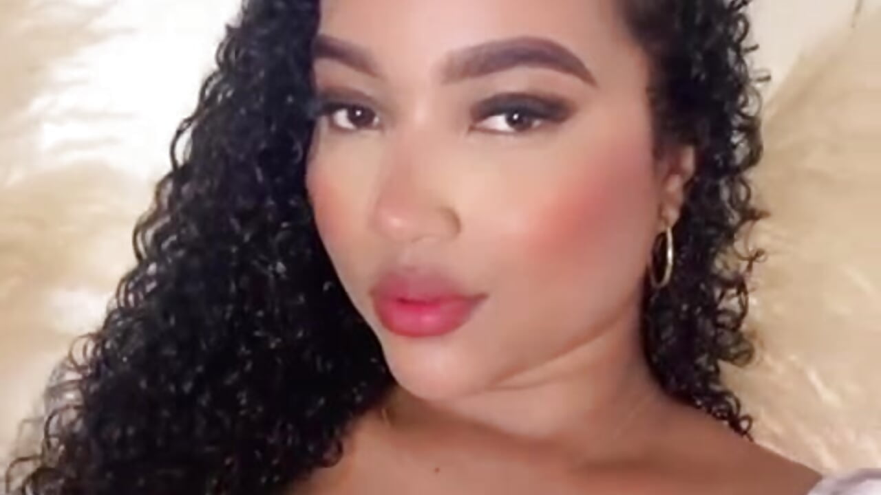 👄 - video by cloe_25 cam model