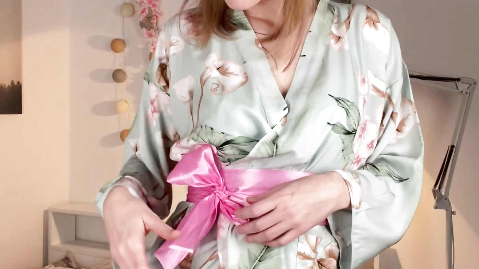 From yukata to bra and panties - vídeo de la modelo de cam MissRightX
