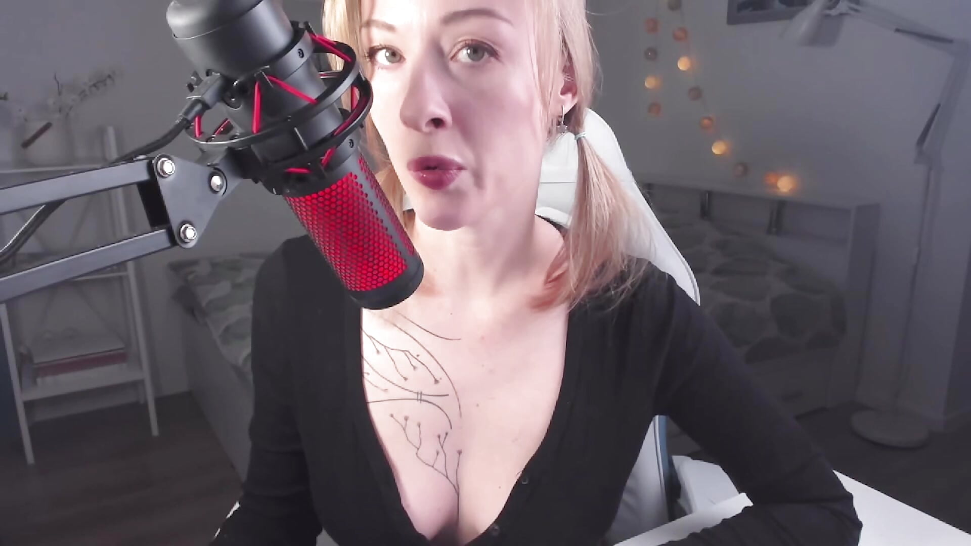 Erotic ASMR podcast - vídeo de la modelo de cam MissRightX