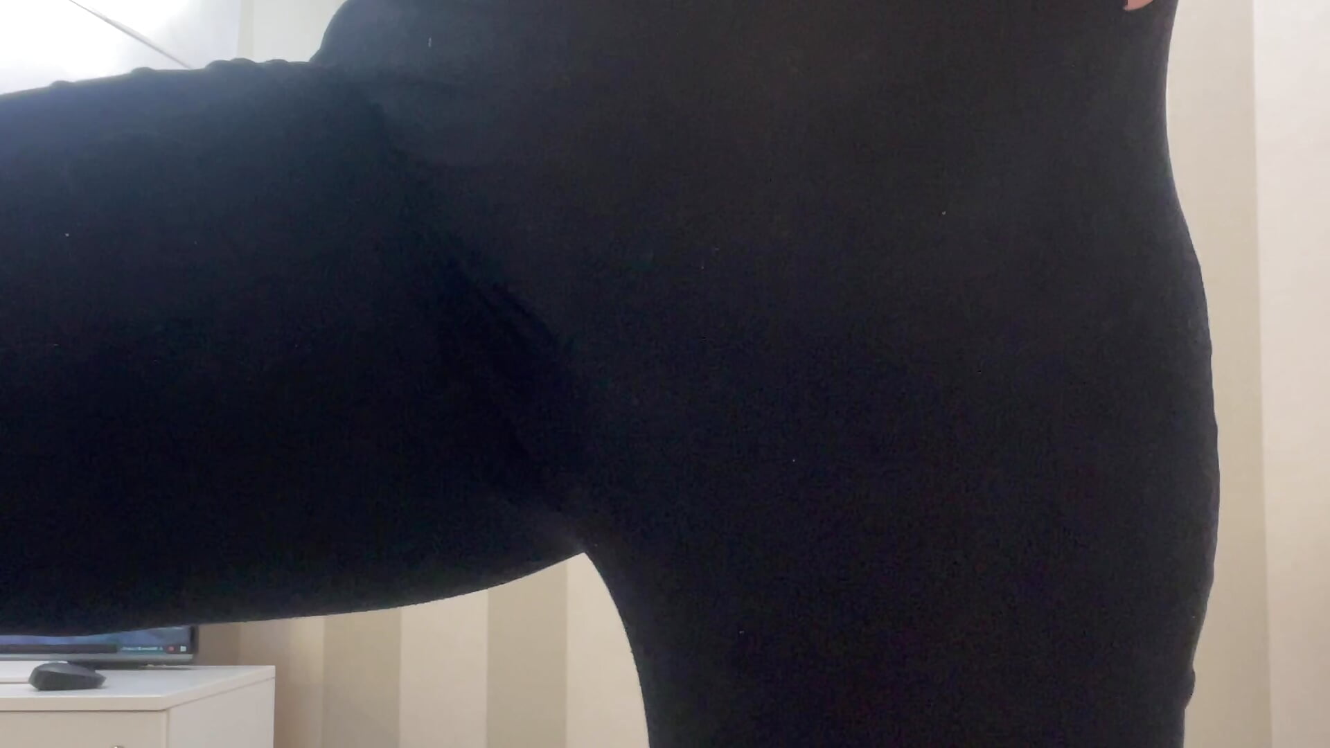 Showing off my curves in a tight Jump suit - CurvyKimmy1 캠 모델의 동영상