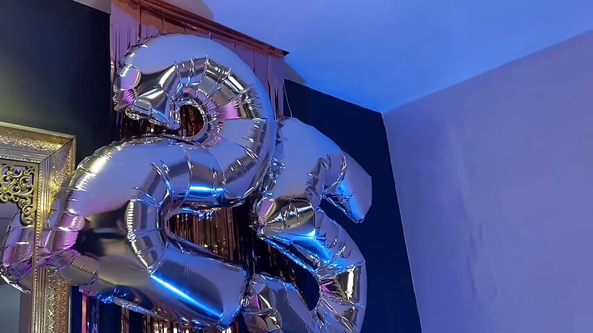 MY BIRTHDAY - 視頻由 LexieWayne 主播提供