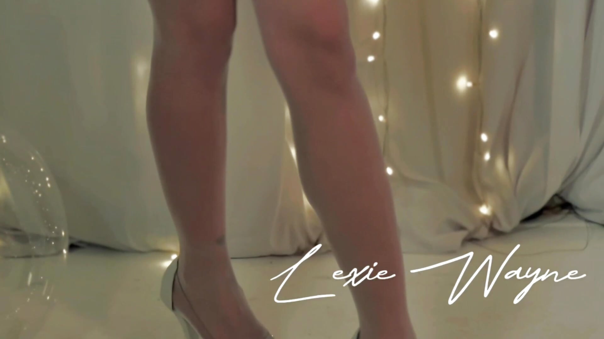 Heaven - 視頻由 LexieWayne 主播提供